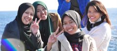 遠いインドネシアから日本へ