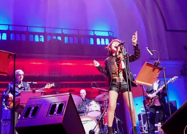 鈴木ナオミ　アーティスト写真2