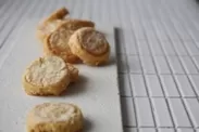 端材を有効活用して開発したバタークッキー