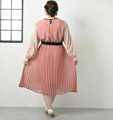 袖レース使いワンピース2