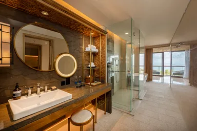 アヤナ セガラ バリ　オーシャンビュールーム　バスルーム