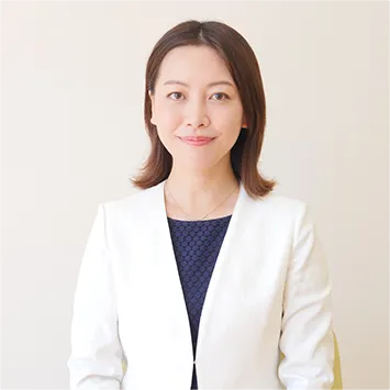 加藤里帆氏