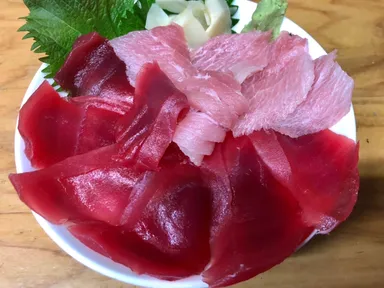 まぐろ丼 ￥2,600(税込)