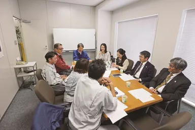 月に一度の定例会議