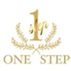 ONE STEPのロゴ