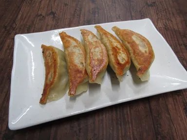 出来立て皮の餃子