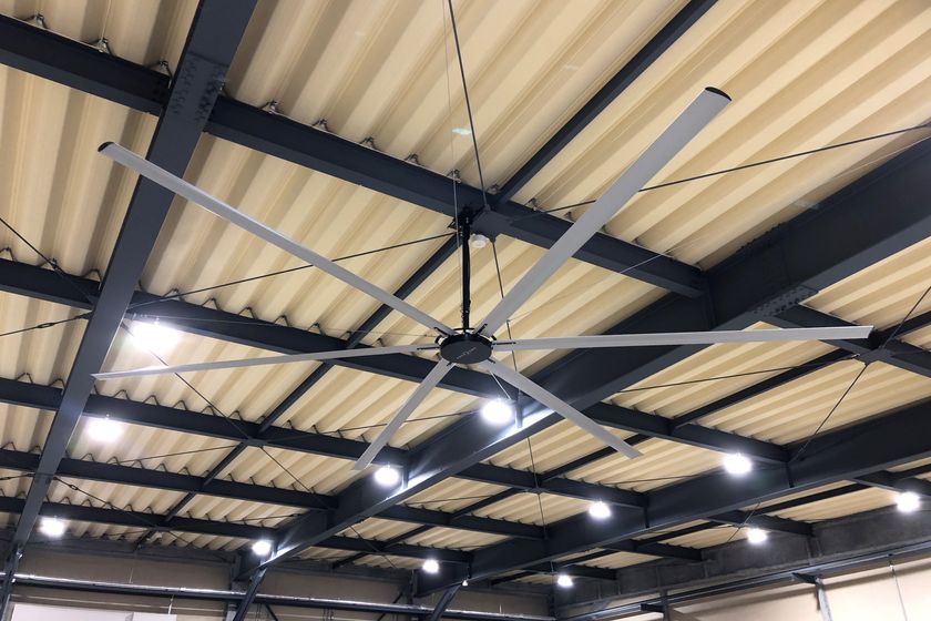 五常の大型シーリングファンの売り上げが昨対比135%増
“逆回転”で暖房効率アップ、節電で電気代が抑えられると好評