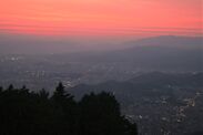 ケーブル比叡駅付近からの夕暮れ (11月初旬から12月初旬の京都市の日没は17:00～17:15頃です）