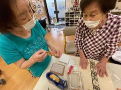 協力してminoakaキットの制作をするご利用者様