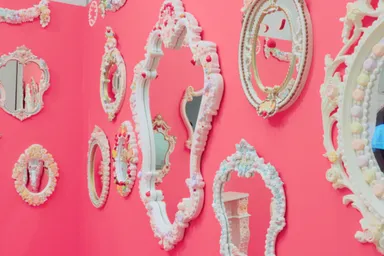 展示イメージ「鏡の間」