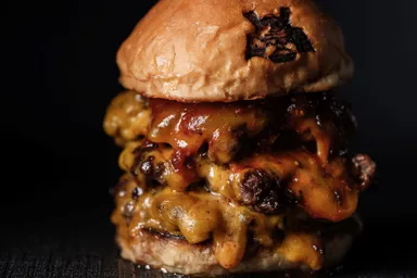 トリプルチーズバーガー