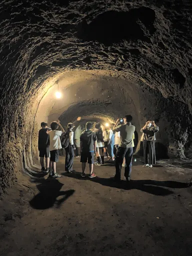 地下魚雷調整場ガイドツアー