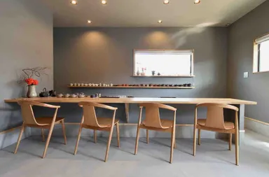 景色を楽しみながらお茶が頂けるカウンター