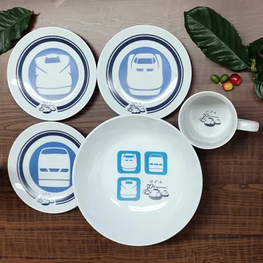 「有田焼×東海道新幹線」のコラボ食器_2