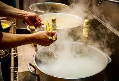 『火鍋麻辣麺』白湯×麻辣(パイラー)神田店 (1)