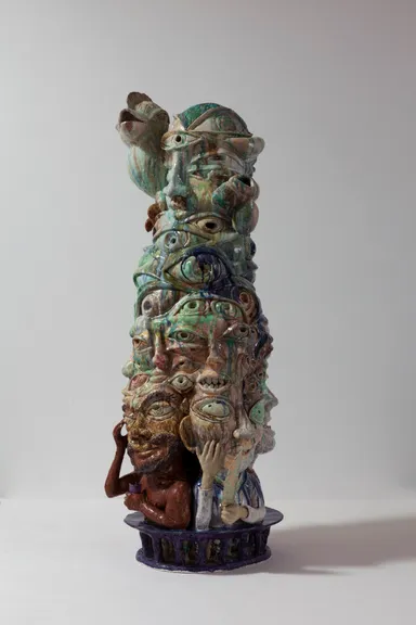 呂宣九(YUH, Sun Koo)《瞳の世界》2018年　滋賀県立陶芸の森陶芸館蔵