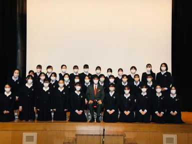 前駐日アフガニスタン大使バシールモハバット氏を囲んで