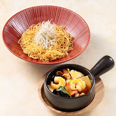 「五目具だくさんあんかけやきそば」単品1,500円