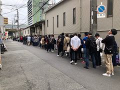 毎日50人以上行列をつくるあの「人類みな麺類」がついにうどん業態に着手！12月17日(土)に大阪西中島に「人類みな饂飩酒場」グランドオープン