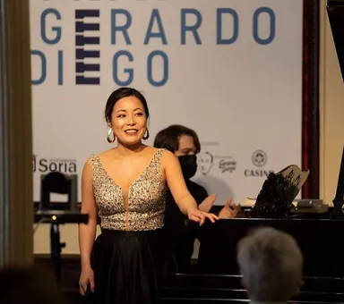 ピアニスト内 奈々子(2)