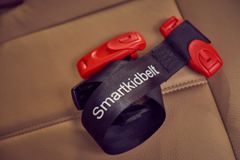 「スマートキッズベルト」実際の商品にロゴはありません