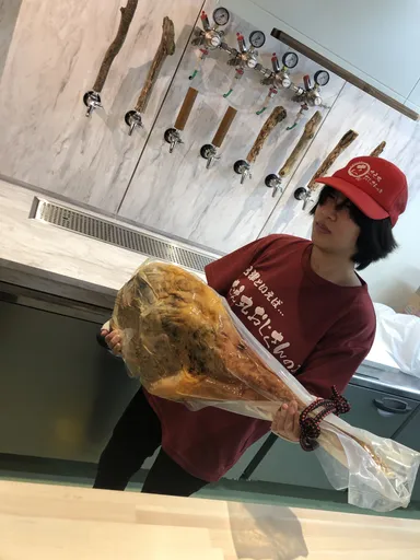 タップは8口。直営の2階のビアパブ