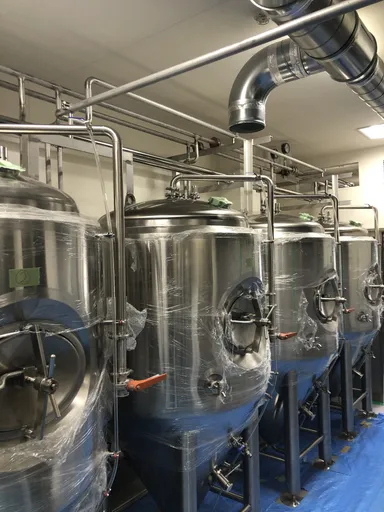 500リットルの醸造設備を輸入
