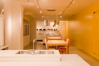 GRAPHY NEZU ダイニング