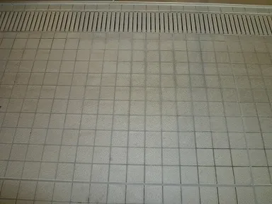 床タイル洗浄前