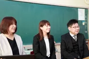 写真左から、荒明先生、田川先生、校長の白井先生