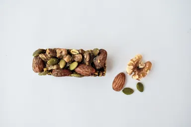 砂糖不使用で甘さ控えめ＆食物繊維たっぷり。コーヒーや紅茶のお供に。