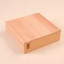 奈良特産「吉野杉」を使用したオリジナル箱