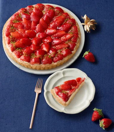 【フルーツケーキファクトリー】