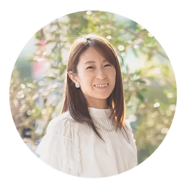 赤工友里PROFILE2