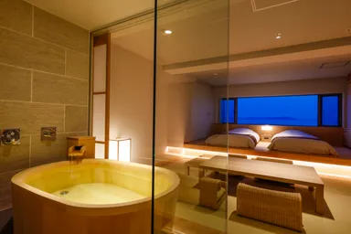 温泉内風呂付きプレミアムルーム(夜海側)