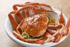 ずわいがに丸ごとトマトクリームパスタ