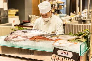 朝獲れ鮮魚お造りコーナー