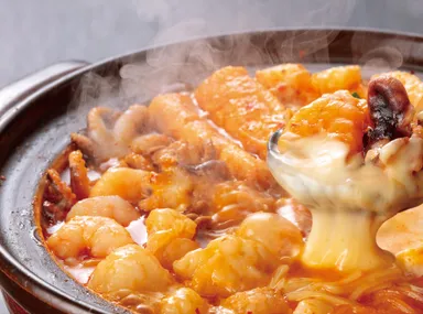 「チュッコプセ風赤から鍋」チーズトッピングのイメージ