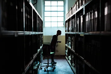 J.クルーの老舗生地工場「カノニコ」のショート・フィルム