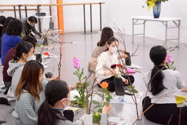 いけばなの様子(2)