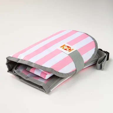 簡単コンパクトにたためます。