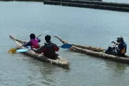葦舟世界大会　レースの様子3