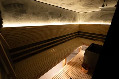 グループルームのサウナ室