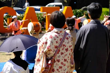 着物で来場される方も多数