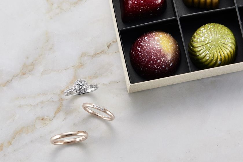 ~Happy Valentine’s Day~ 溶け込むように指にフィットする
ペールブラウンゴールドの結婚指輪