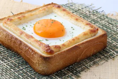 トーストなどに(ピリッと旨辛ベーコンマヨ)