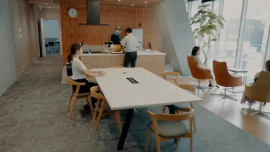 新社屋紹介映像「BEYOND 100」(4)