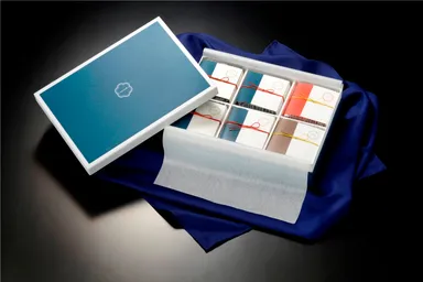 しろえびせんべいプレミアム「一作凛ゝ」外観