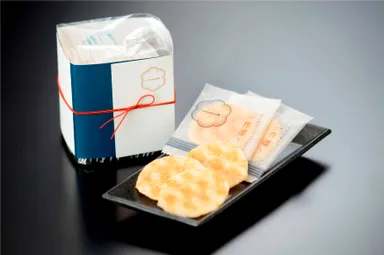 しろえびせんべいプレミアム「一作凛ゝ」中身