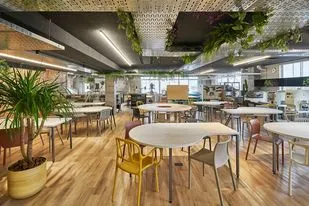 開催場所である新潟開志専門職大学 2